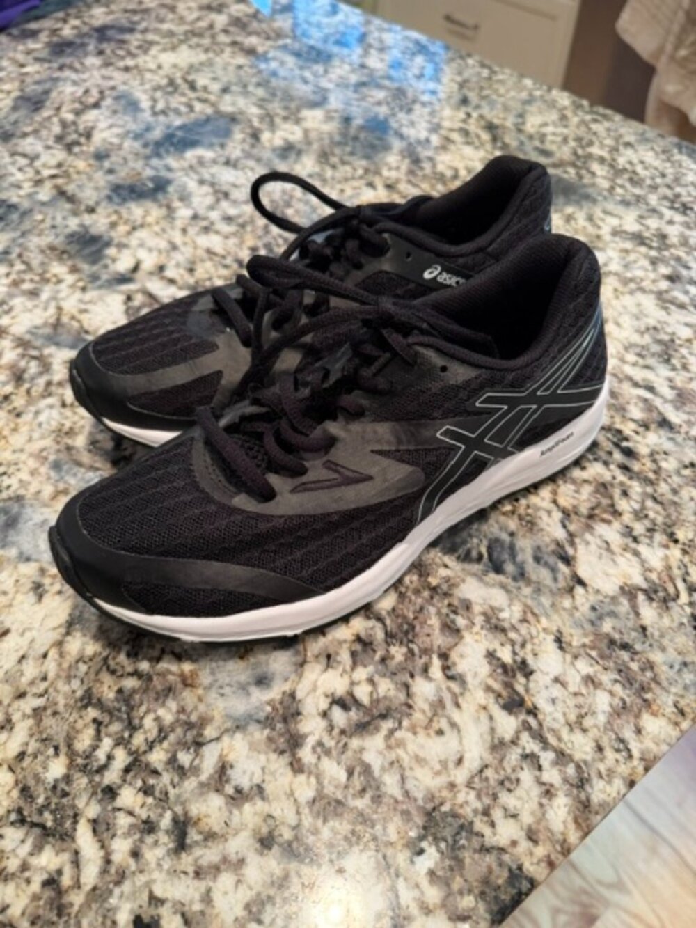 Asics Women’s Amplica T875N Black Running Shoe Lace Up Size 6.5